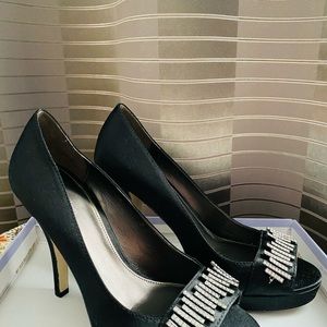 Women’s shoes,like new(one time use)